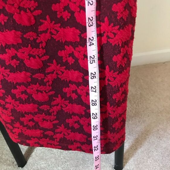 Red Dress - Picture 3 of 4